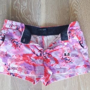 Nanette Lepore floral shorts, size 8
